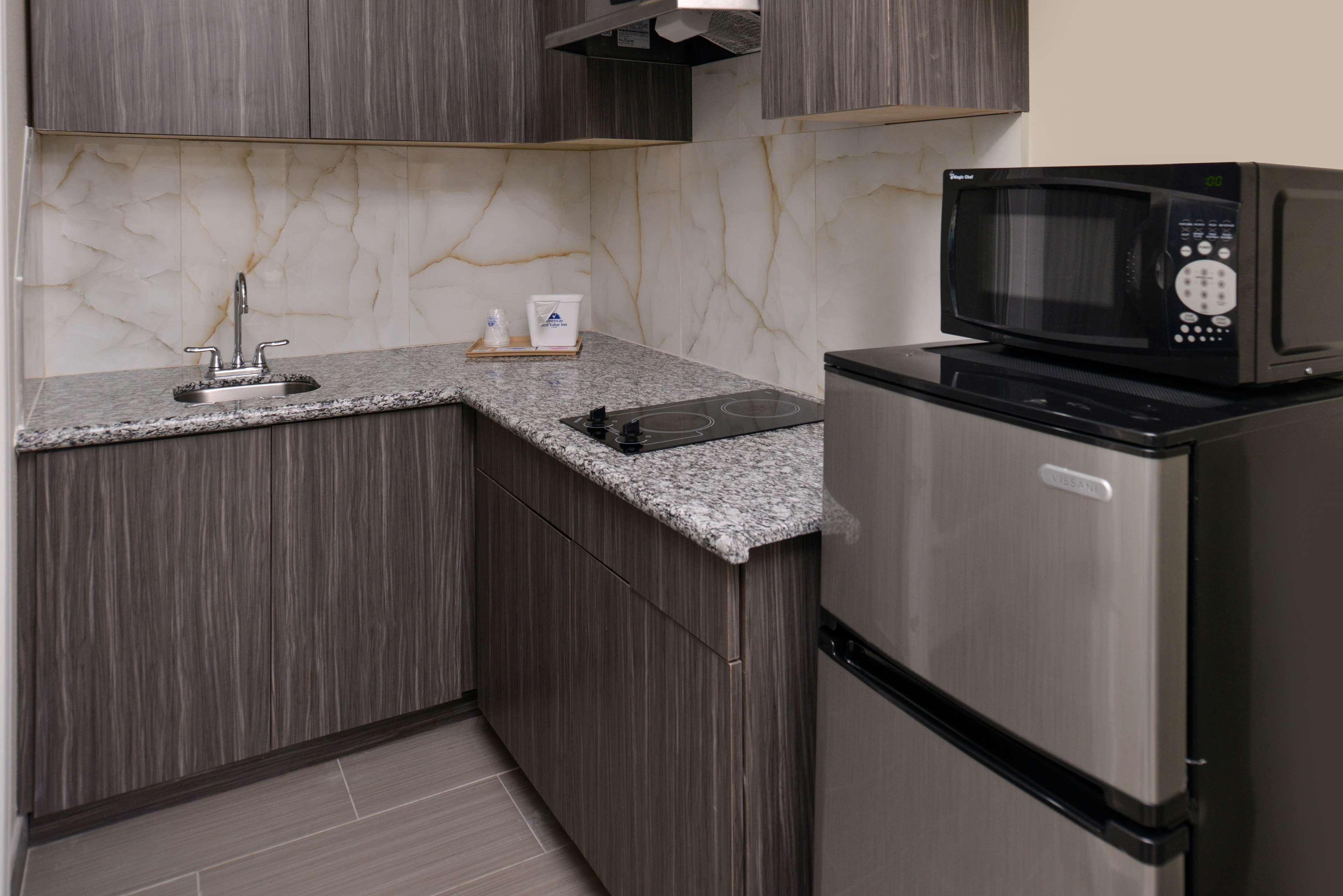 Americas Best Value Inn & Suites - Houston/Hwy 6 & Westpark Mission Bend Ngoại thất bức ảnh