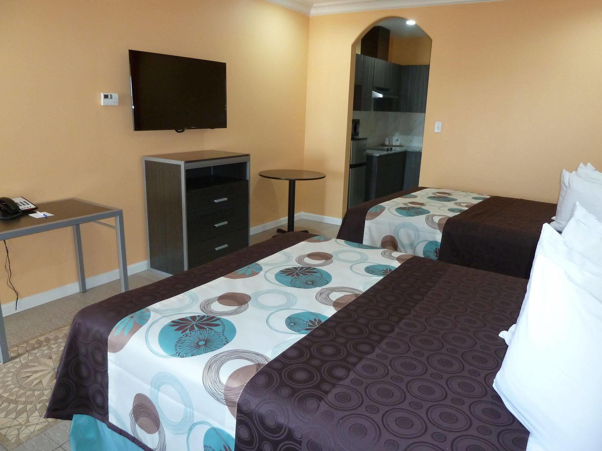 Americas Best Value Inn & Suites - Houston/Hwy 6 & Westpark Mission Bend Ngoại thất bức ảnh